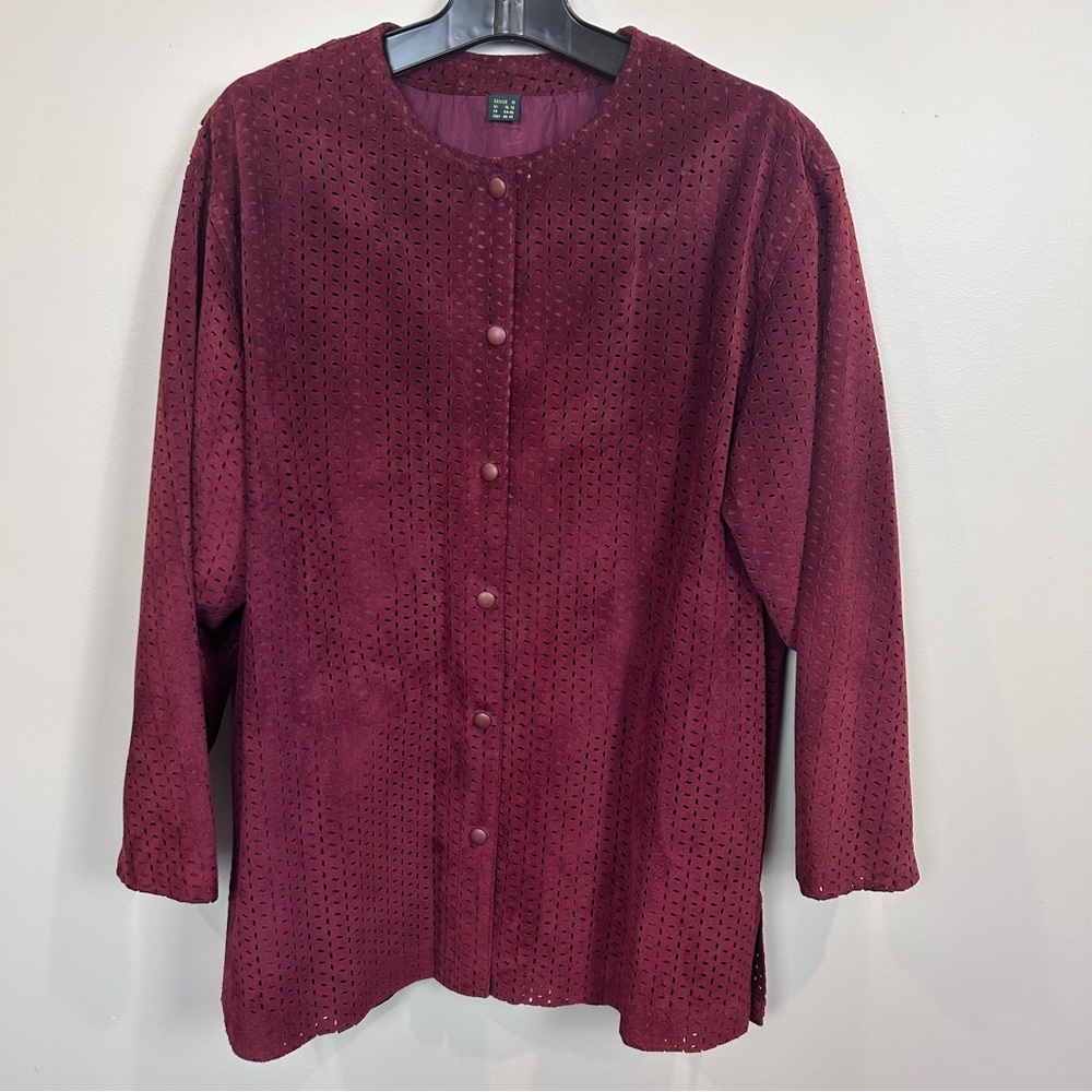 Danier Burgundy Leather Blazer Jacket Lazer Cut Design Women’s Size M oversized